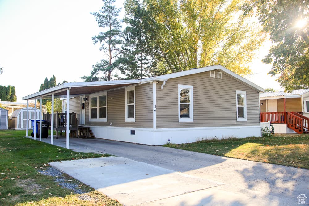 476 W 725 N photo 1