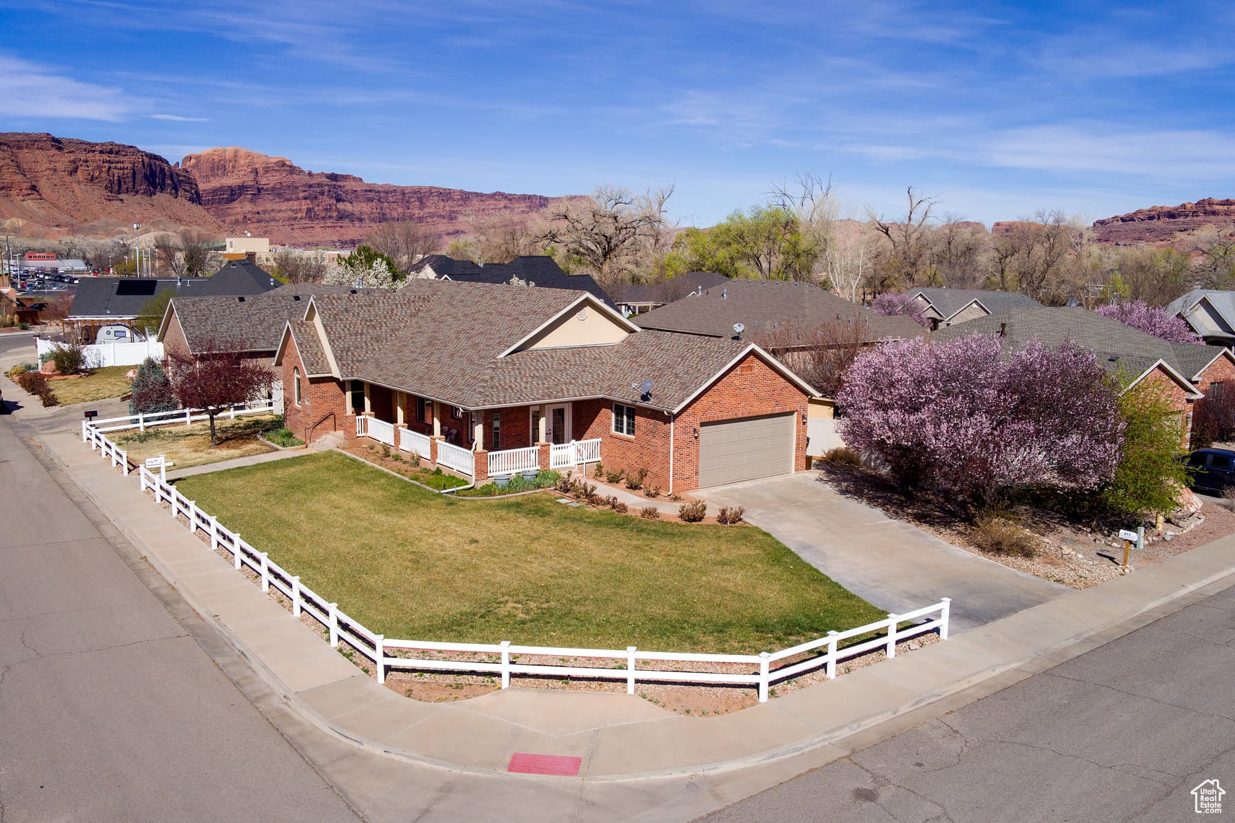 494 E KACHINA WAY photo 1