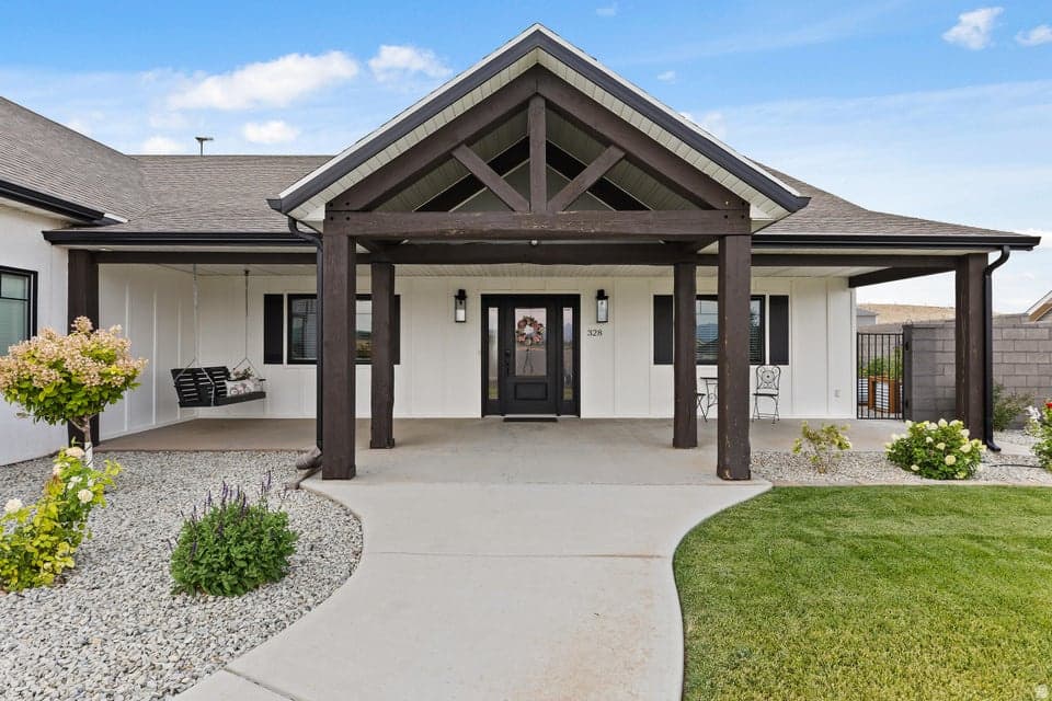 328 W 475 N photo 1