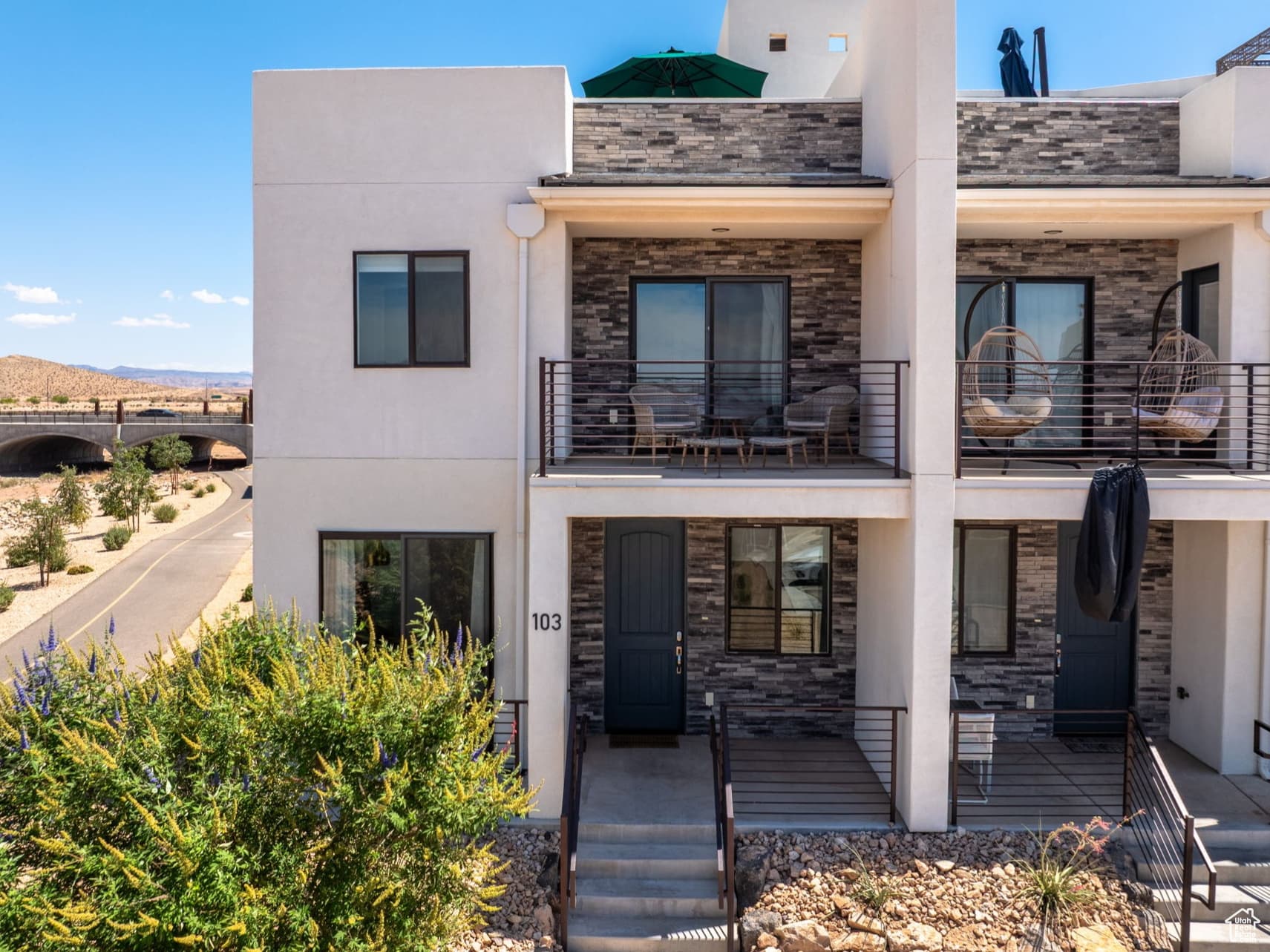 5399 E CERULEAN LN #103 photo 1