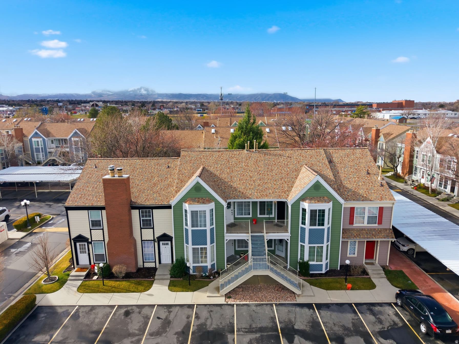 1406 W BEACON HILL DR photo 1
