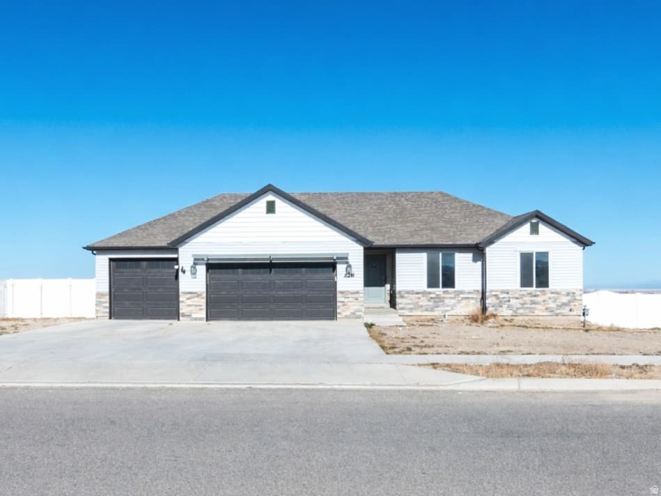 278 W WILLIAMS LN photo 1