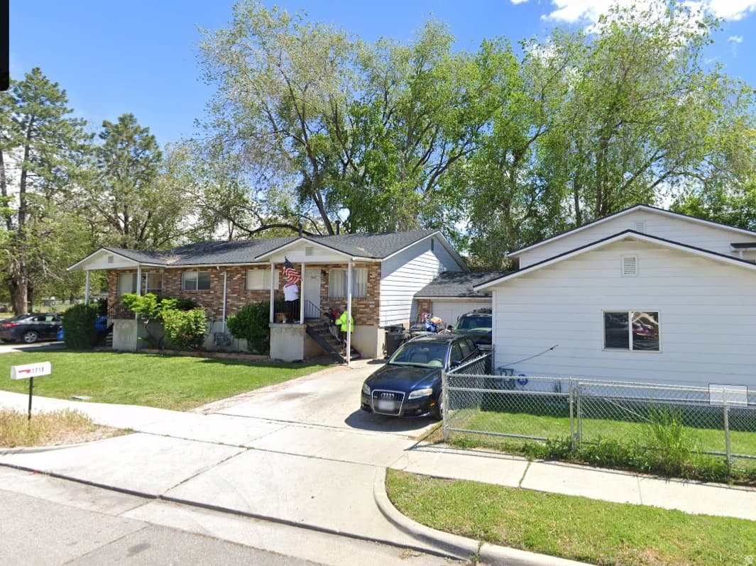 1711 W 400 N photo 1