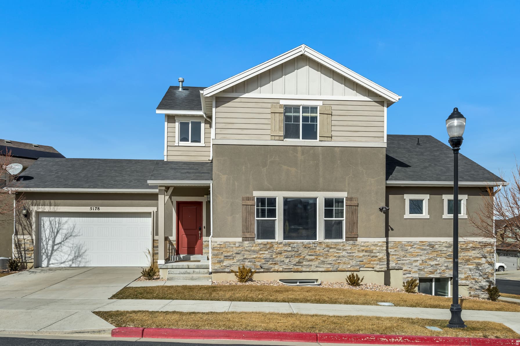 5178 W HEDGEROSE DR photo 1