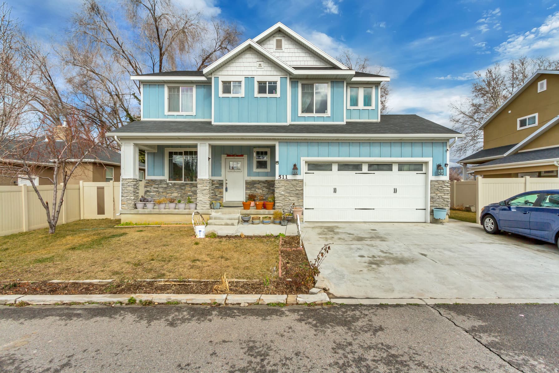 511 E HARPER PARK LN photo 1