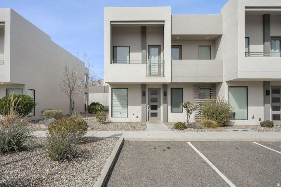 1122 S 1790 W #17 photo 1