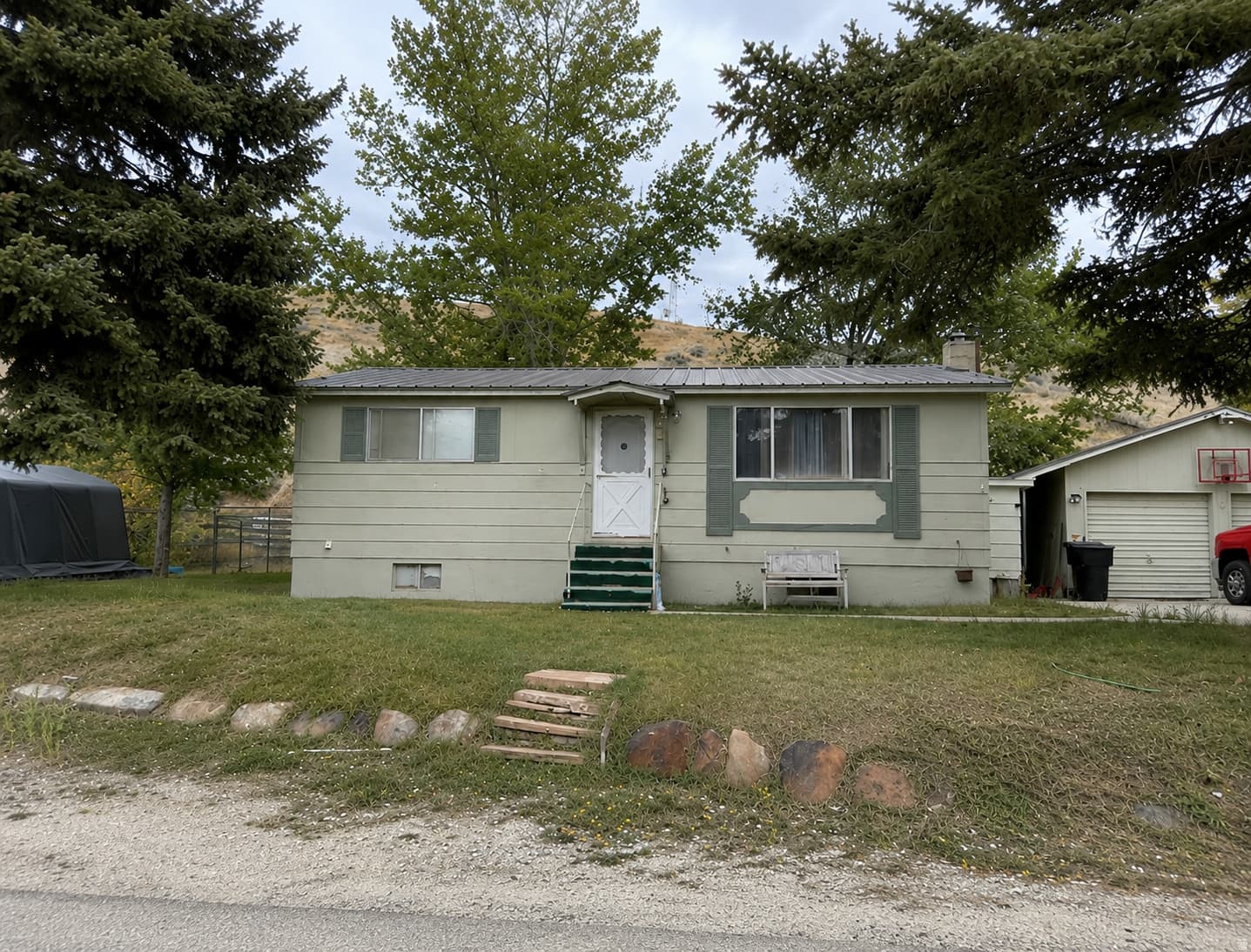 210 WASHINGTON ST photo 1