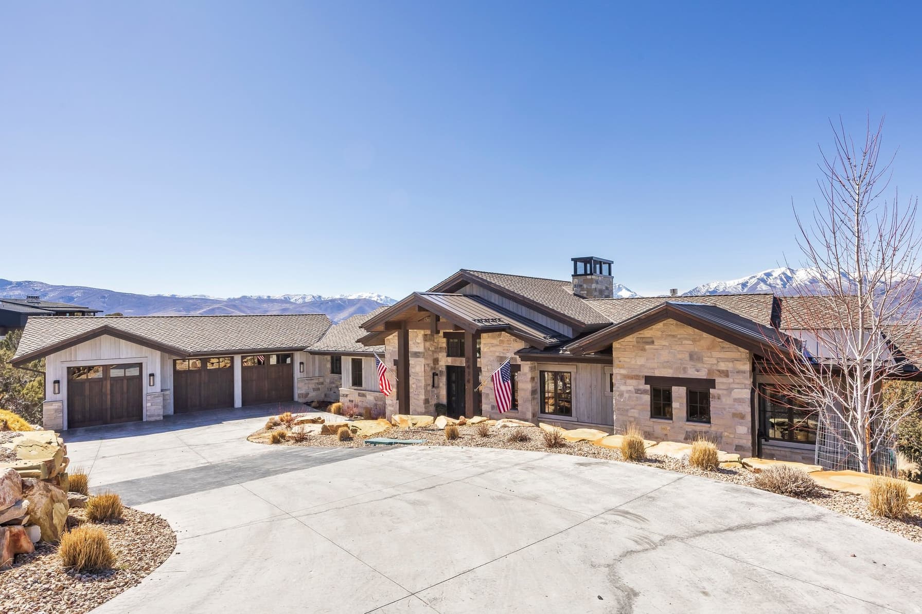 2414 E FLAT TOP MOUNTAIN DR photo 1