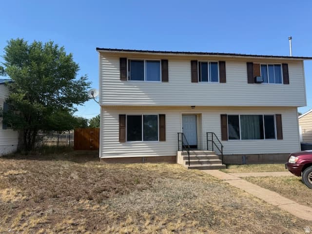 280 W URANIUM DR photo 1