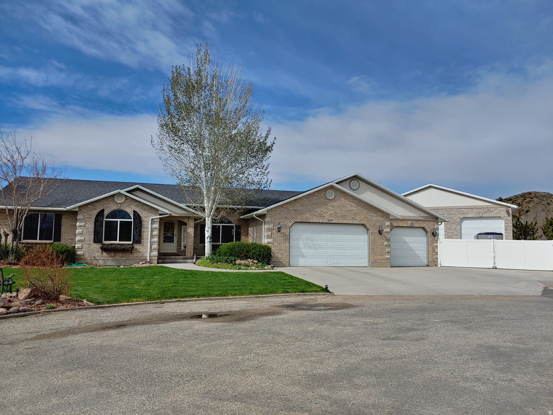 1697 W 2450 N photo 1