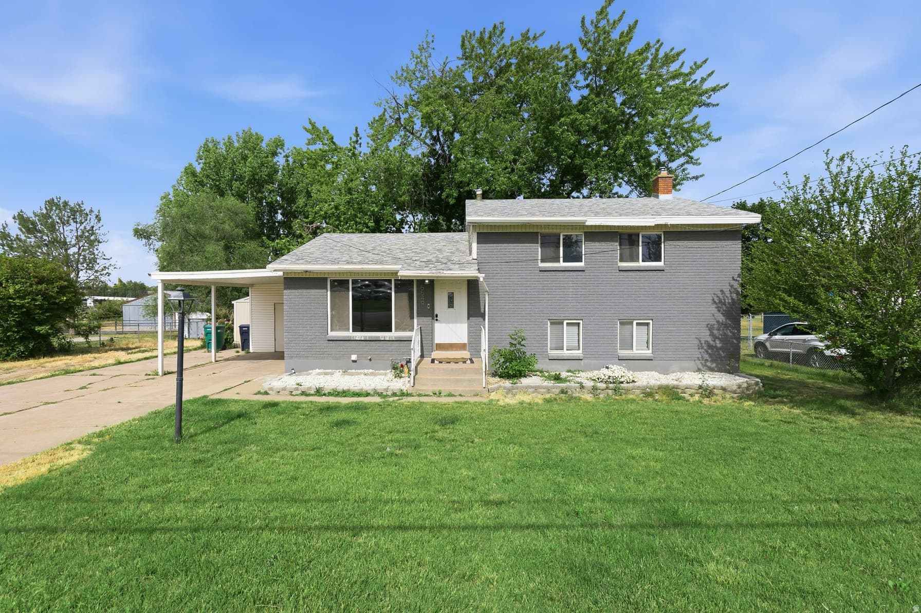 5549 S 2700 W photo 1