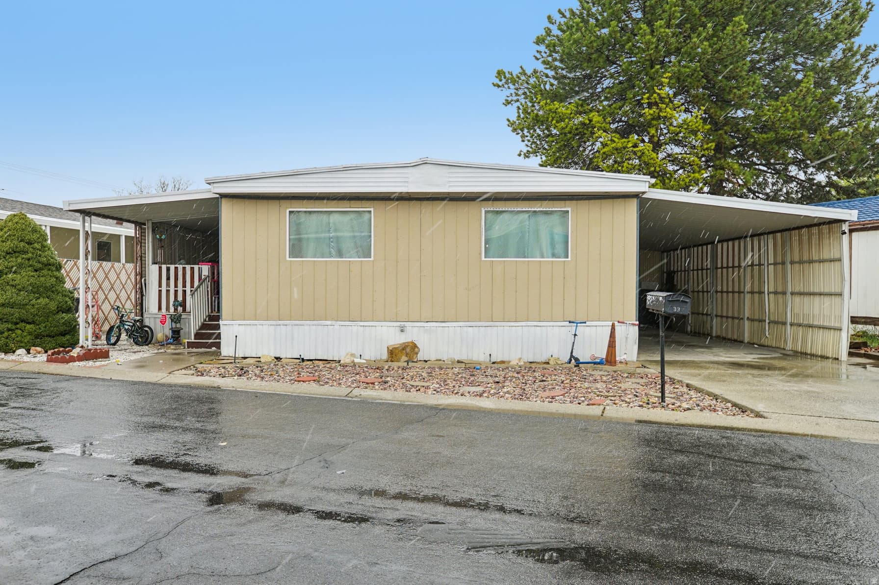 1146 W CARMELLIA DR #33 photo 1