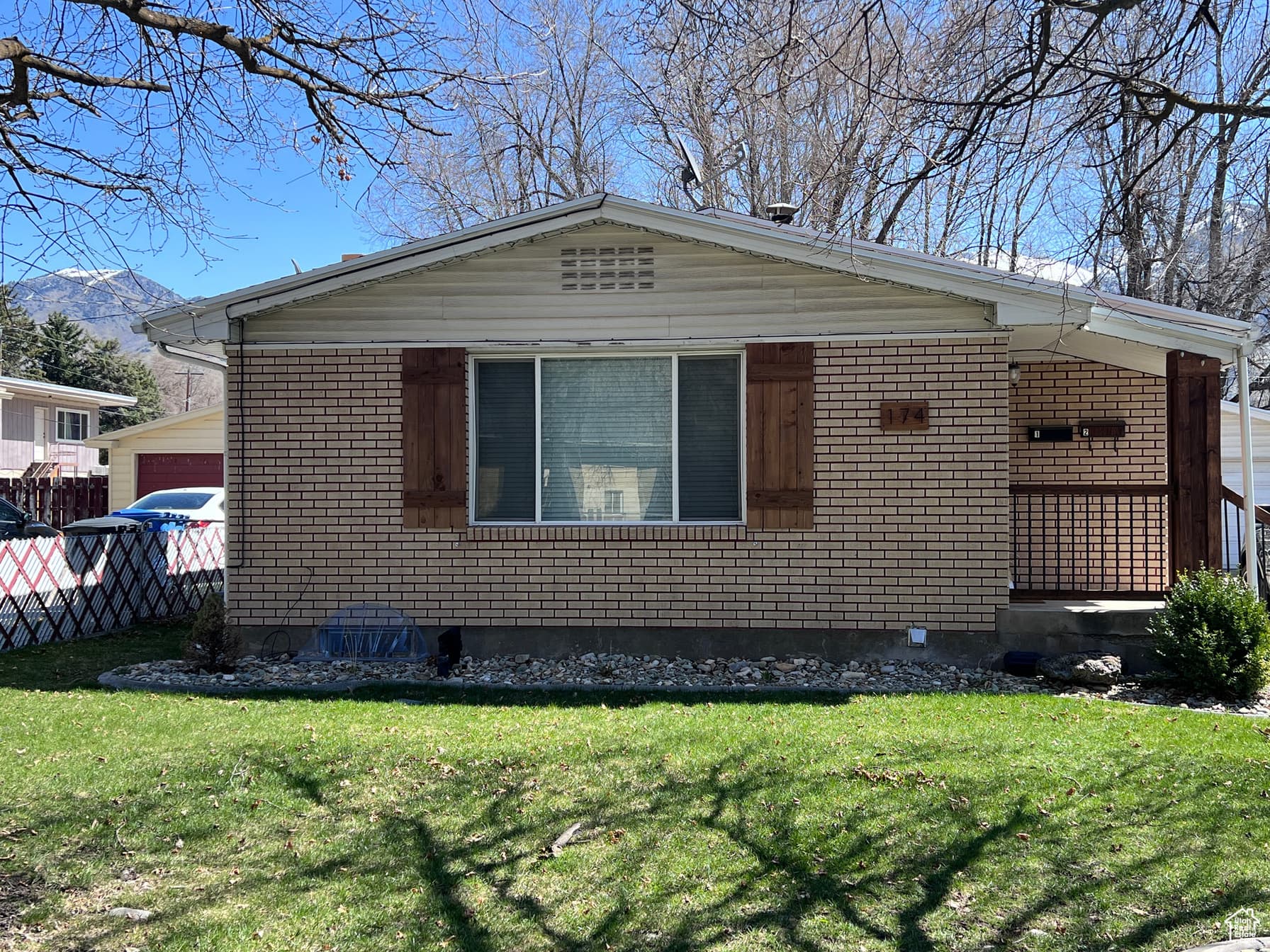 174 N 500 E photo 1