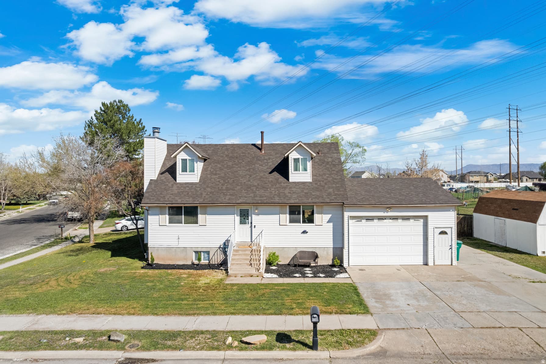 1130 W 1045 S photo 1