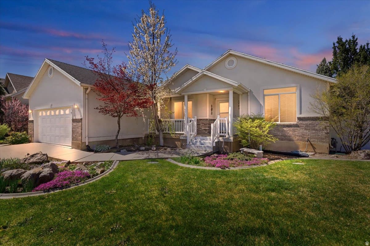 1743 N 400 W photo 1