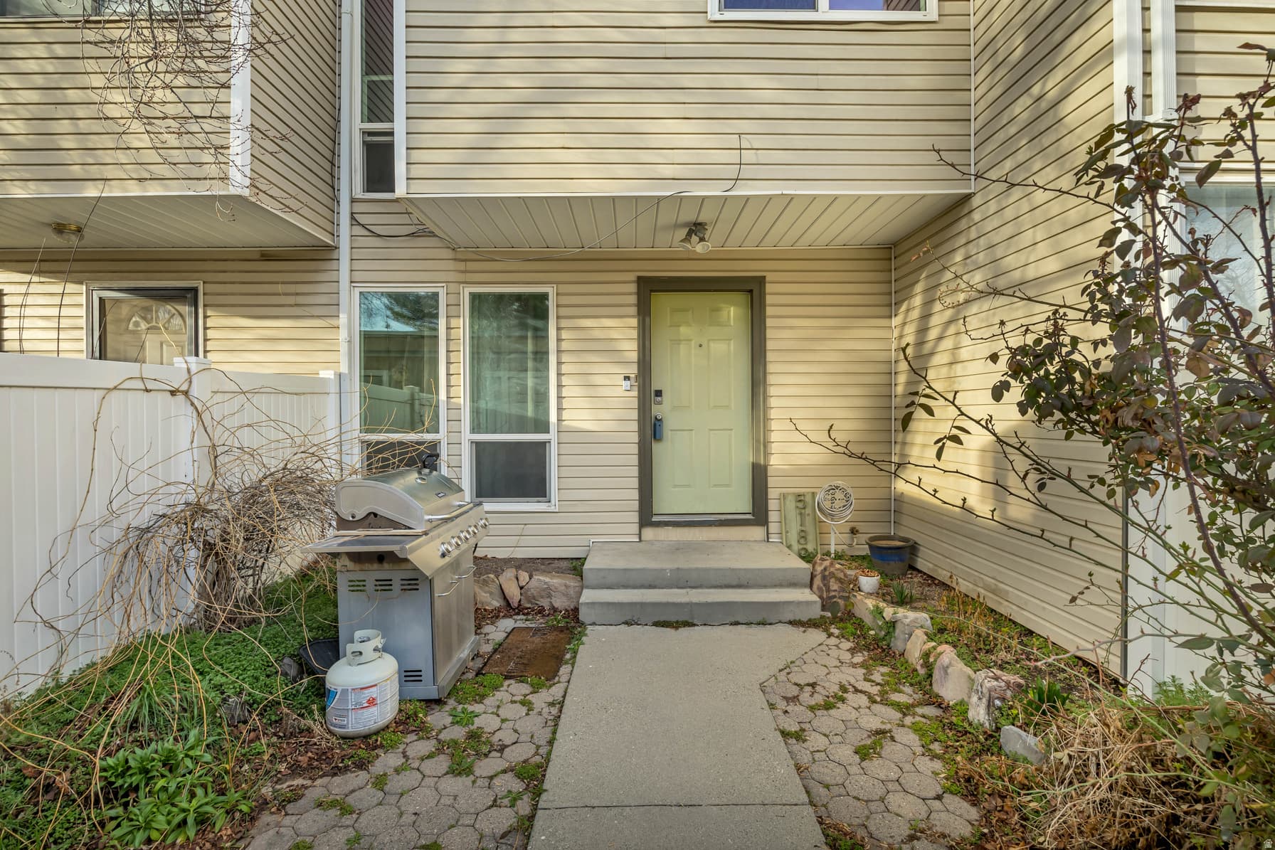 5189 S GRAVENSTEIN PARK photo 1