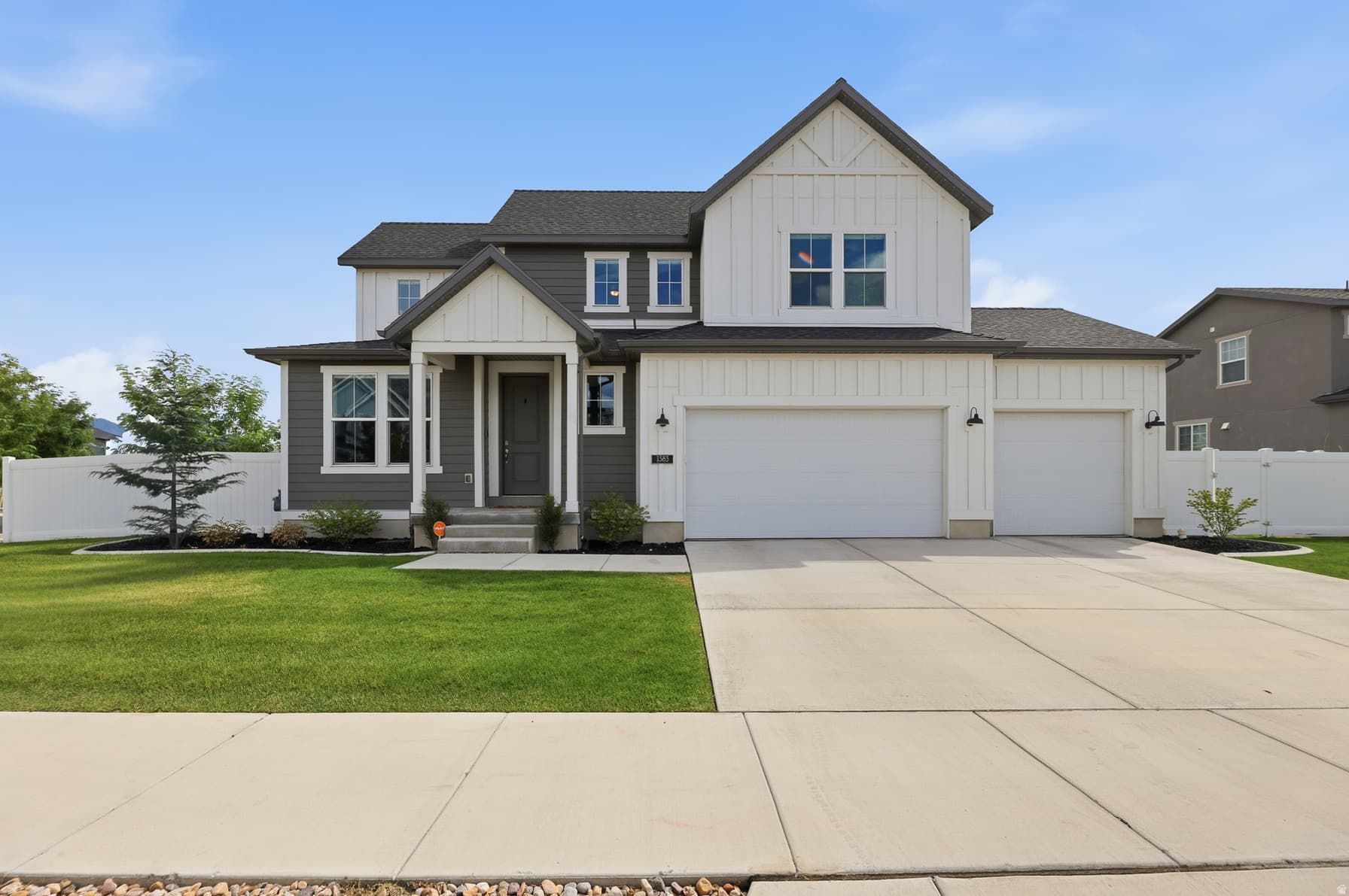 1383 W WATSON LN photo 1