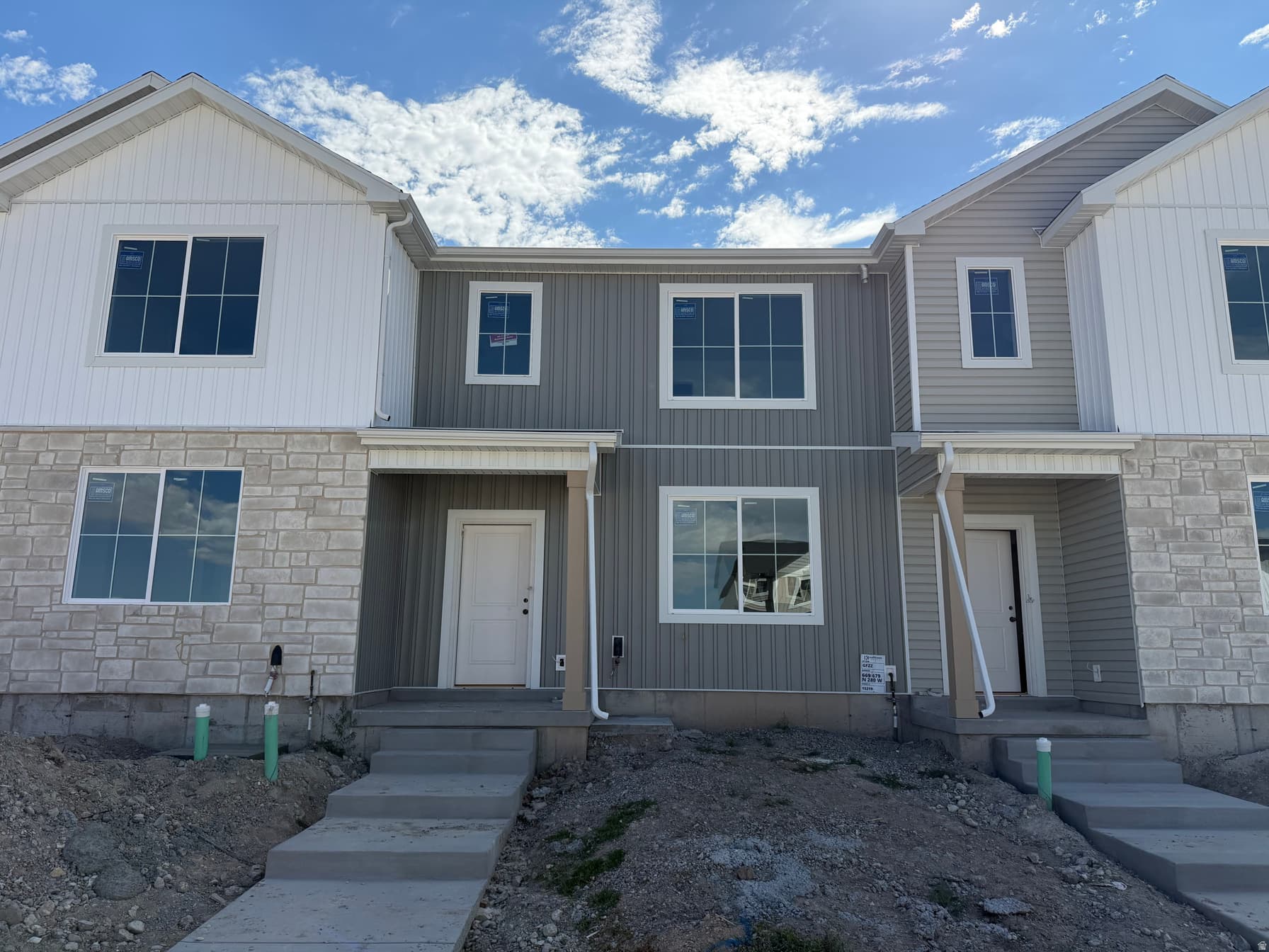 671 N 280 W photo 1