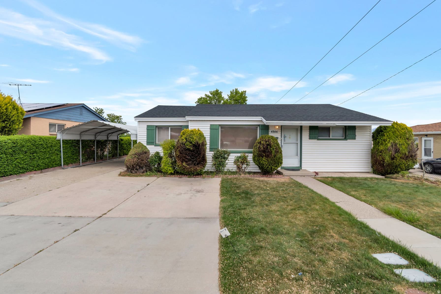 4566 W 5415 S photo 1