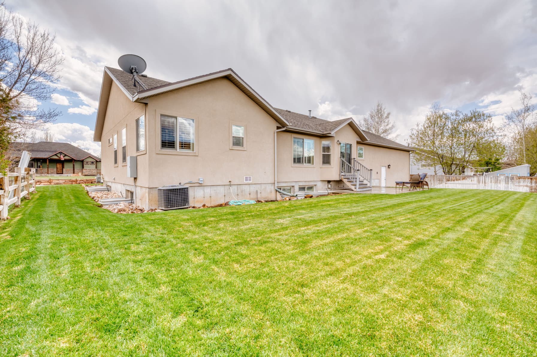 136 W 360 N photo 1