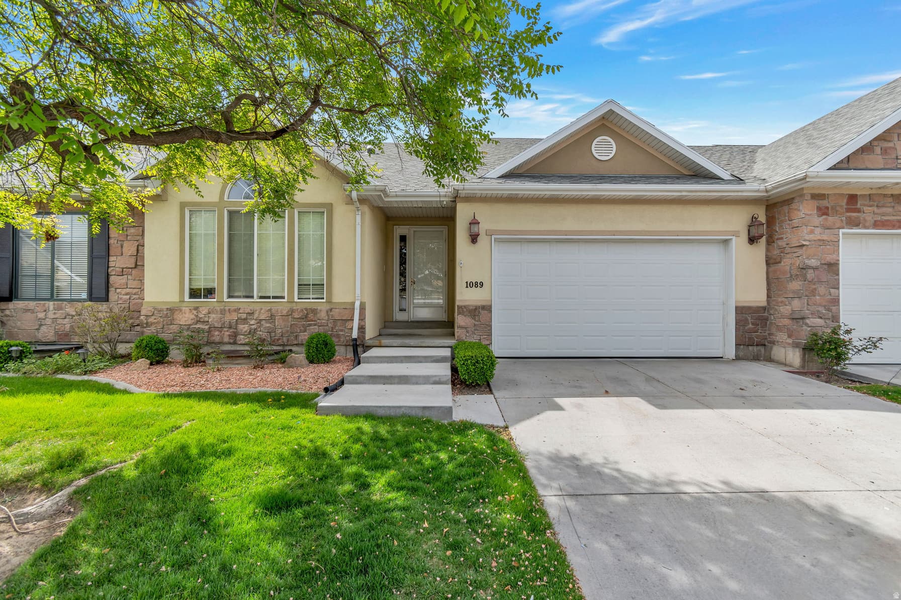 1089 W TITHING HILL PL PL photo 1