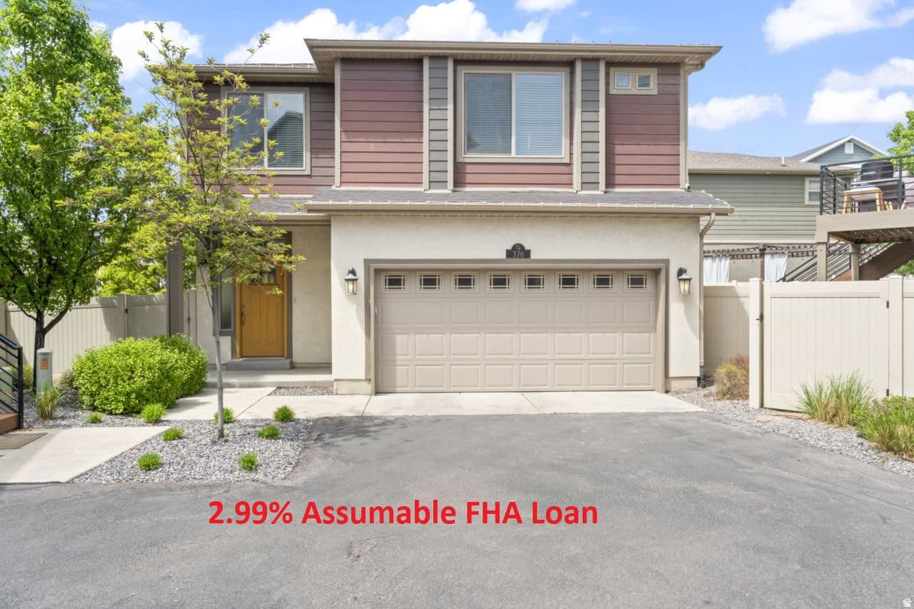 376 S 780 E photo 1