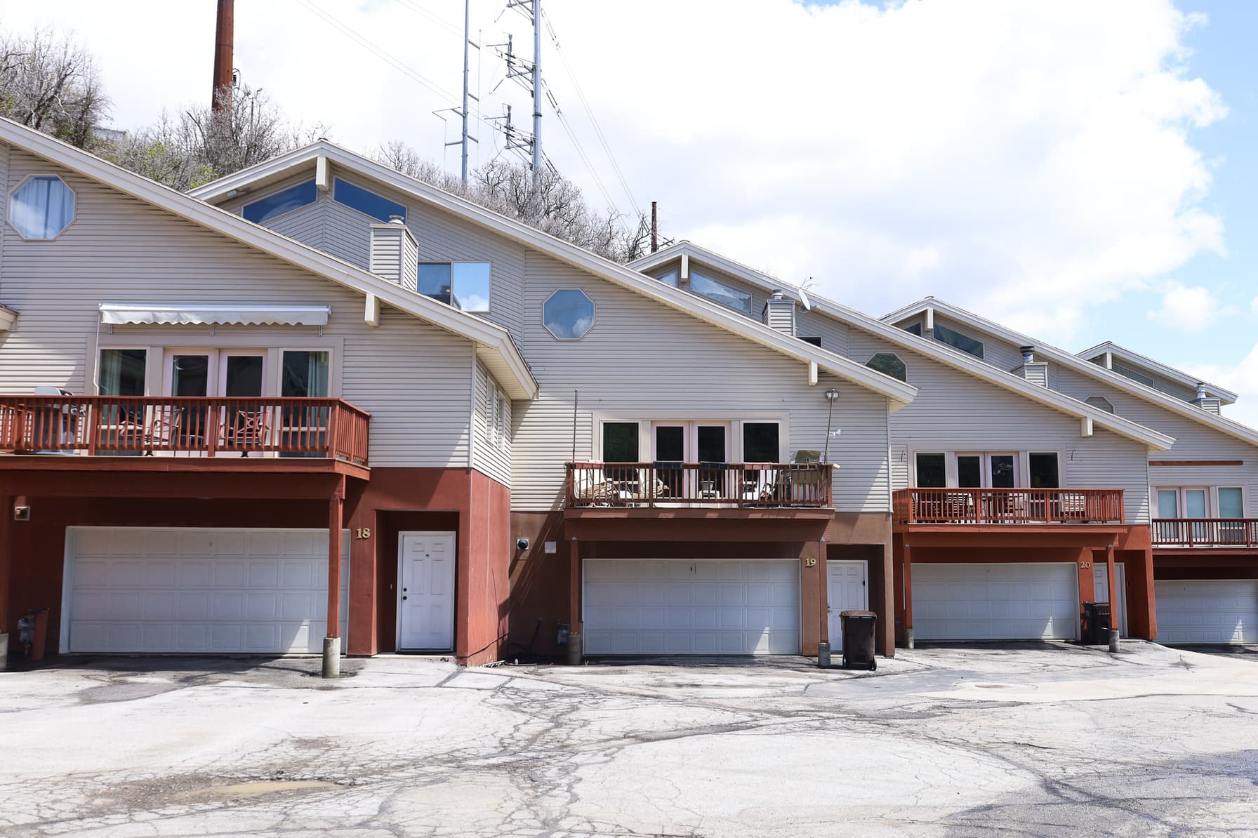 435 ASPEN DR #19 photo 1