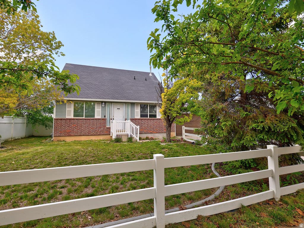 4717 S 3700 W photo 1