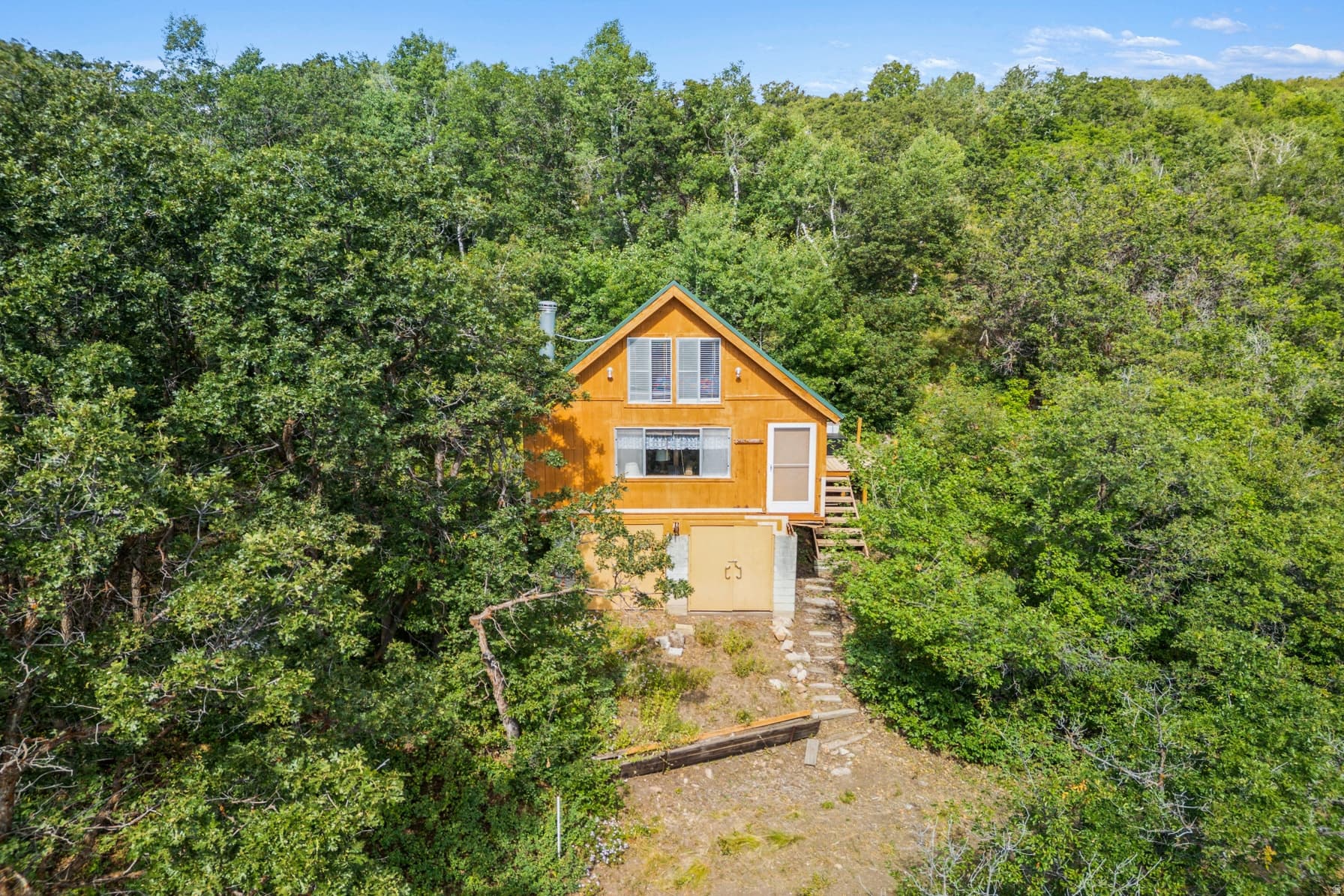 1237 LOWER COVE RD photo 1