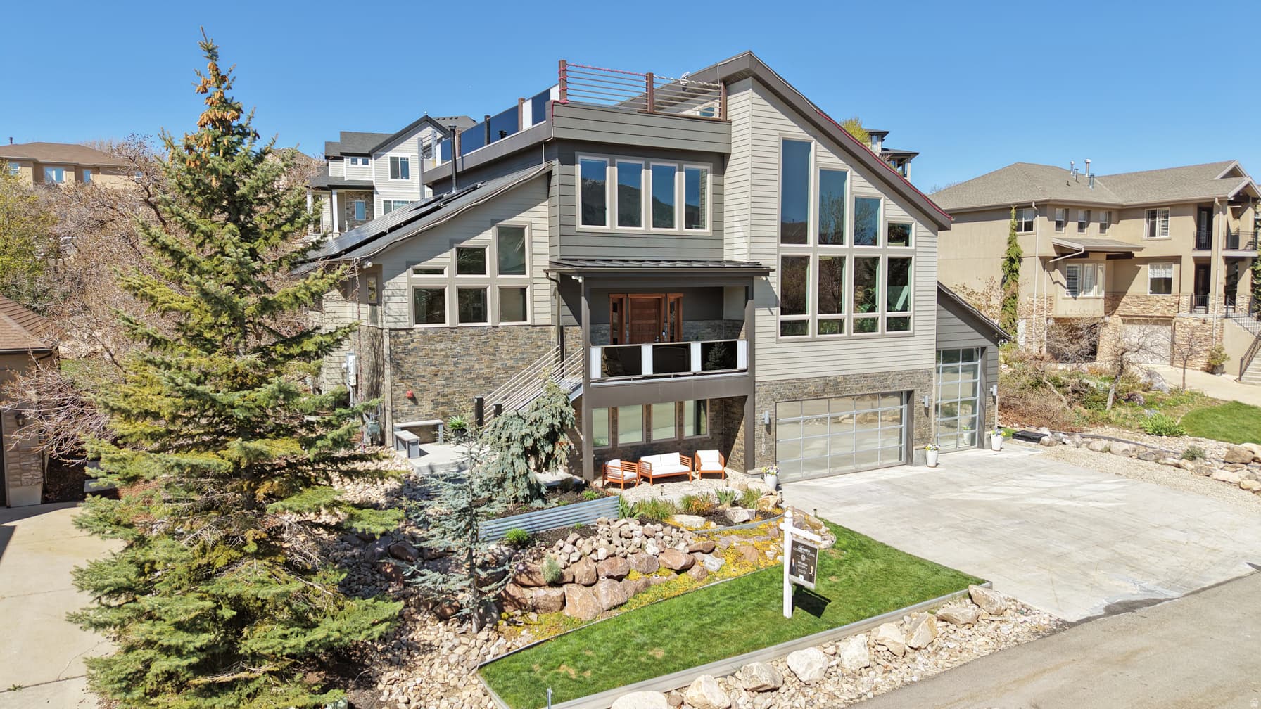 14902 S SADDLE LEAF CT photo 1
