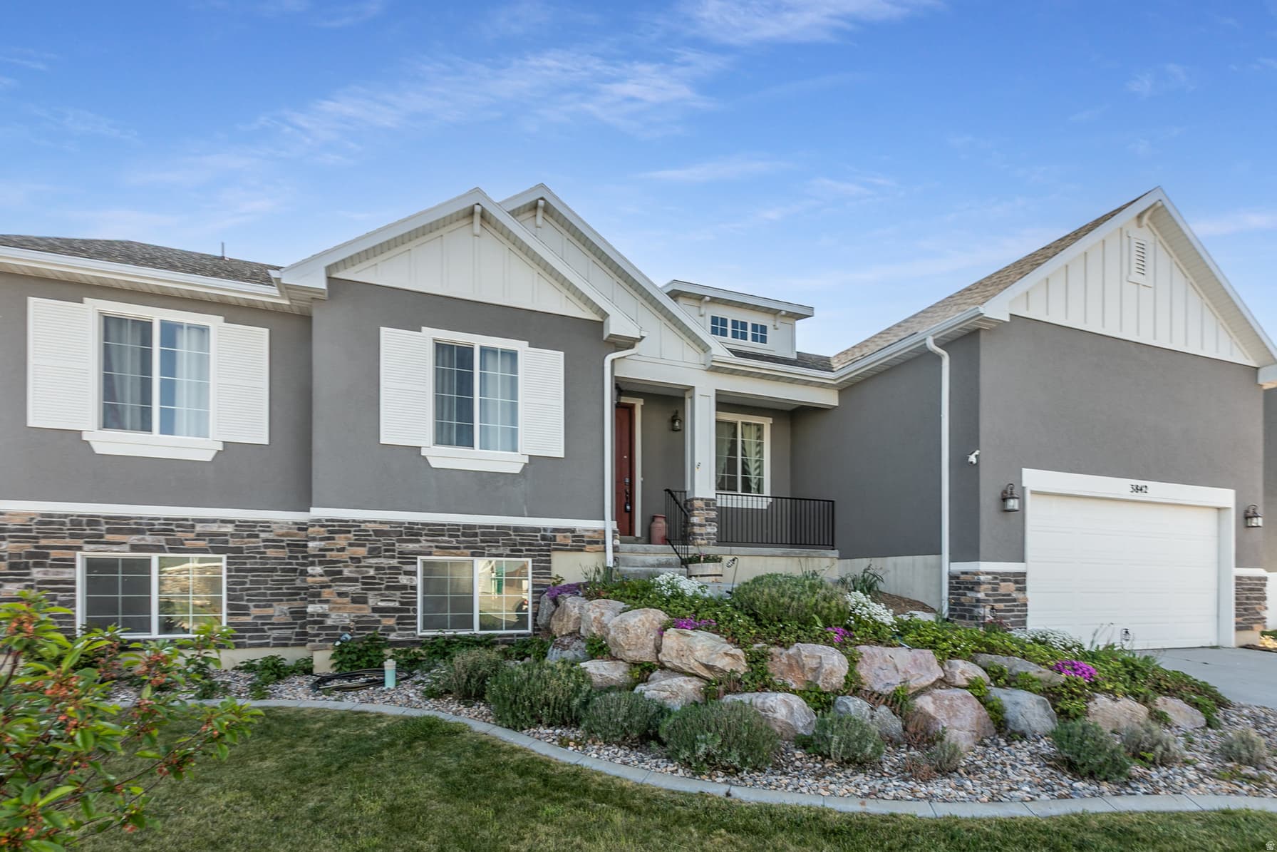 3842 S 5675 W photo 1