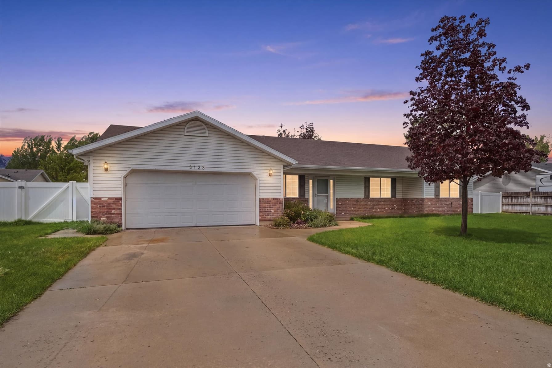 3123 S 1565 W photo 1