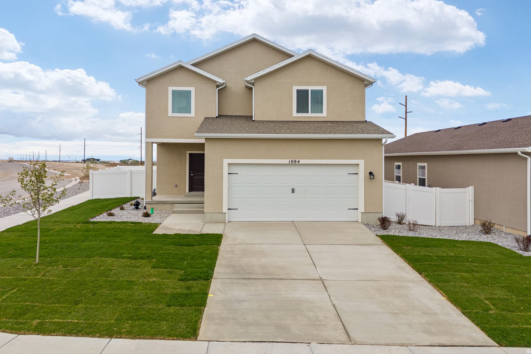 1137 VEGAS ST photo 1