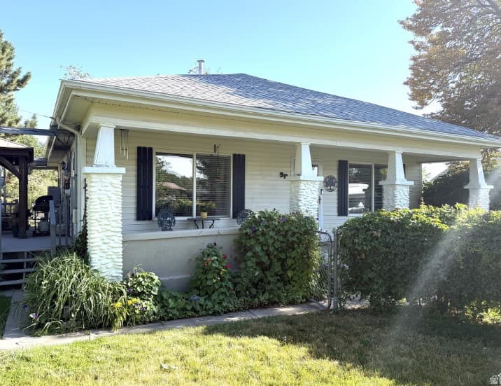 90 W CHERRY ST photo 1