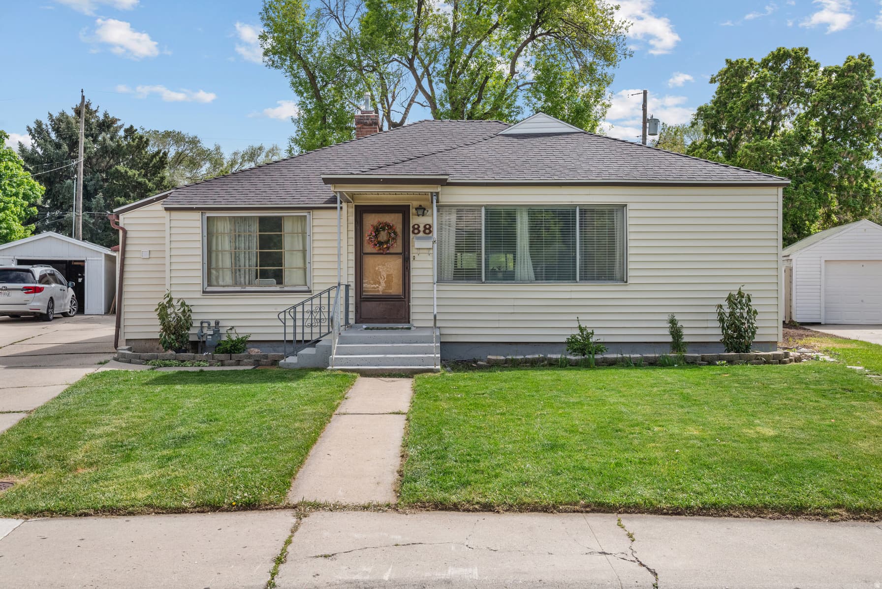 88 C ST photo 1