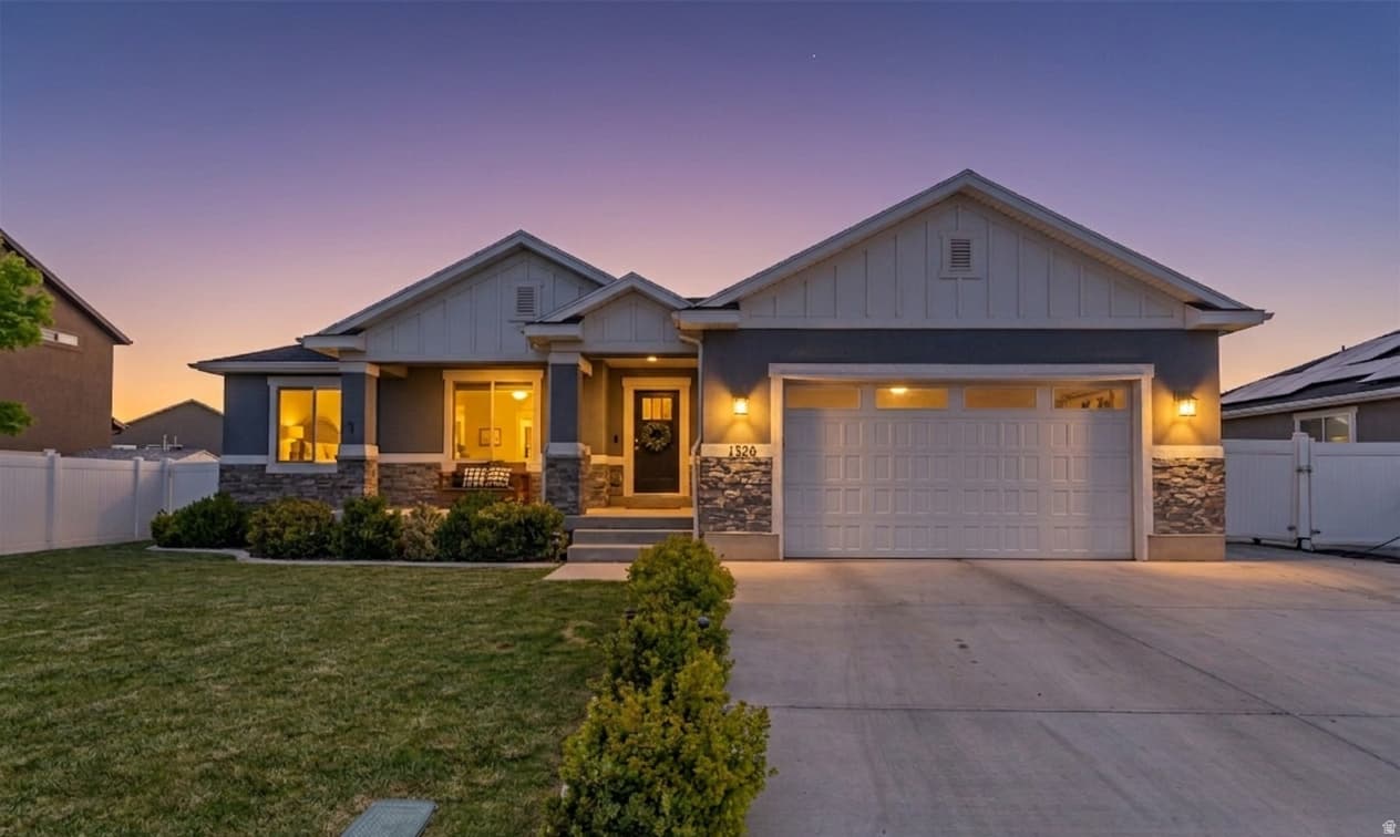 1326 W 300 S photo 1