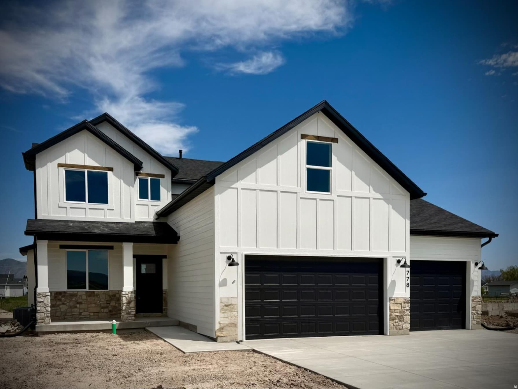778 N 2450 W photo 1