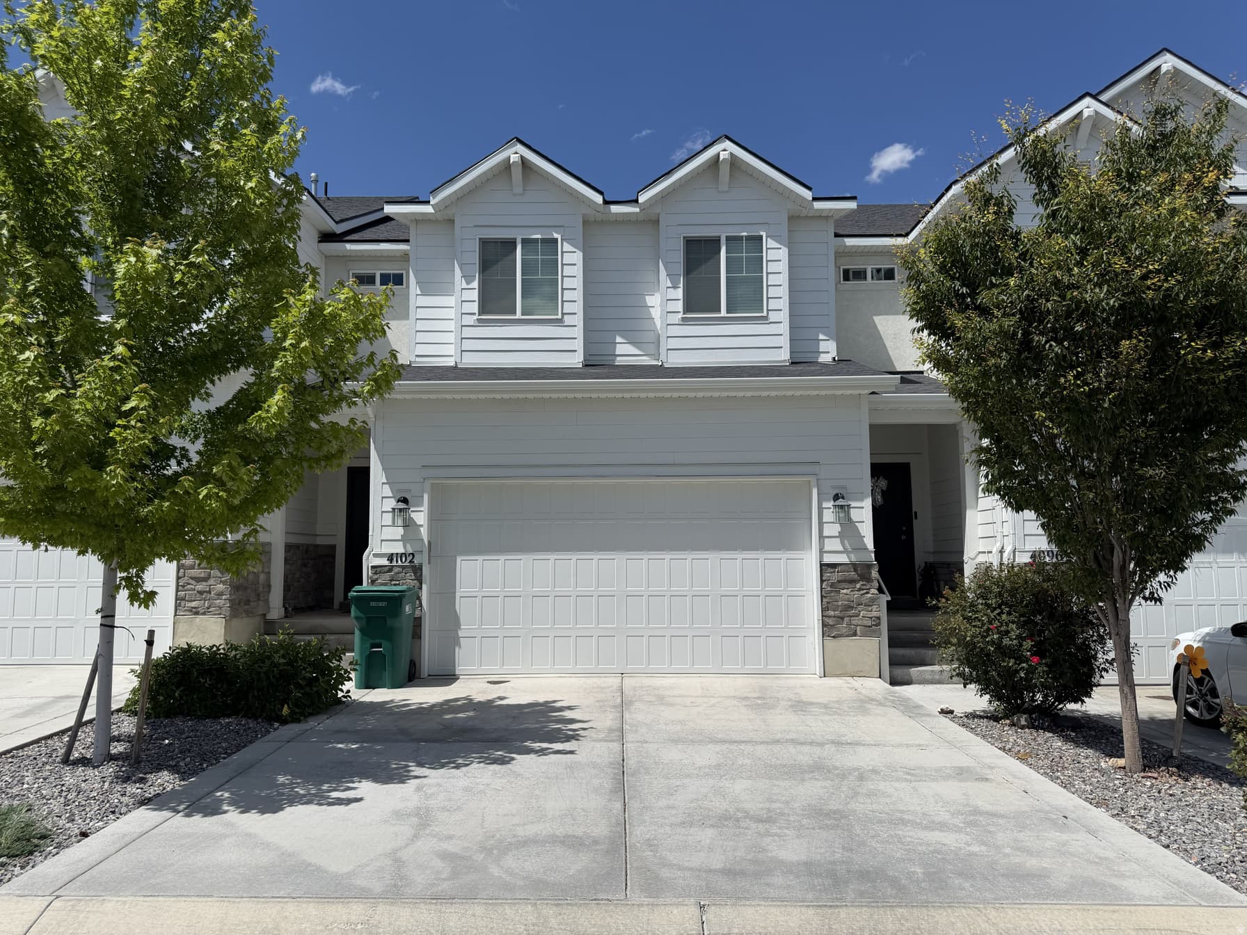 4102 W HARMONY DR photo 1