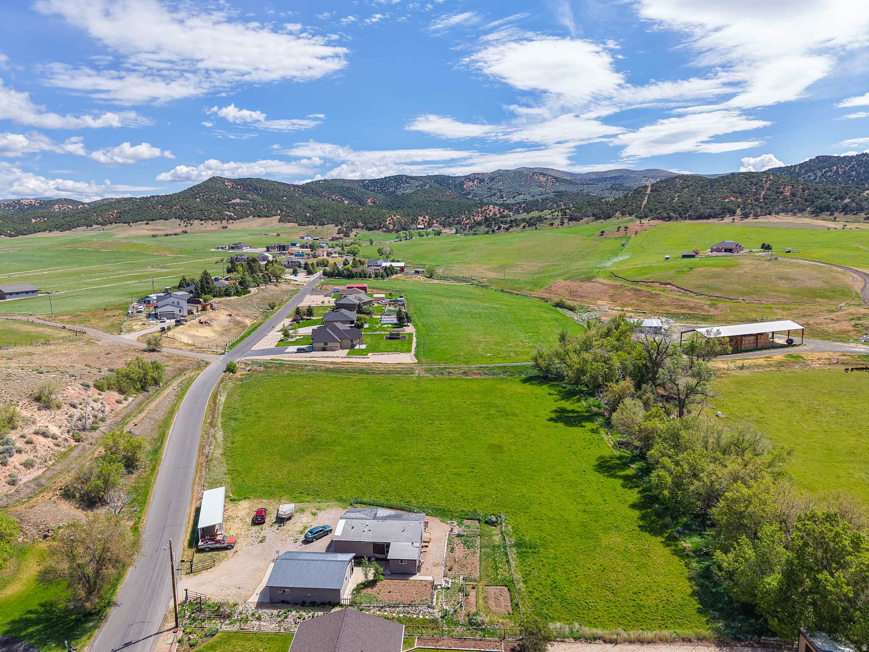 94 E SPRING CANYON RD photo 1