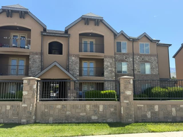 1045 S 1700 W #133 photo 1