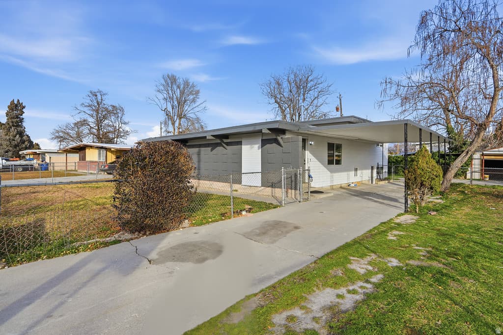 3875 S CHERYL ST photo 1