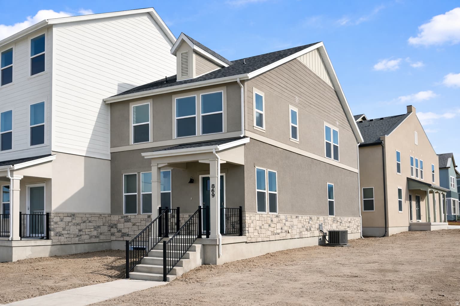 921 W HALVORSEN PKWY #221 photo 1