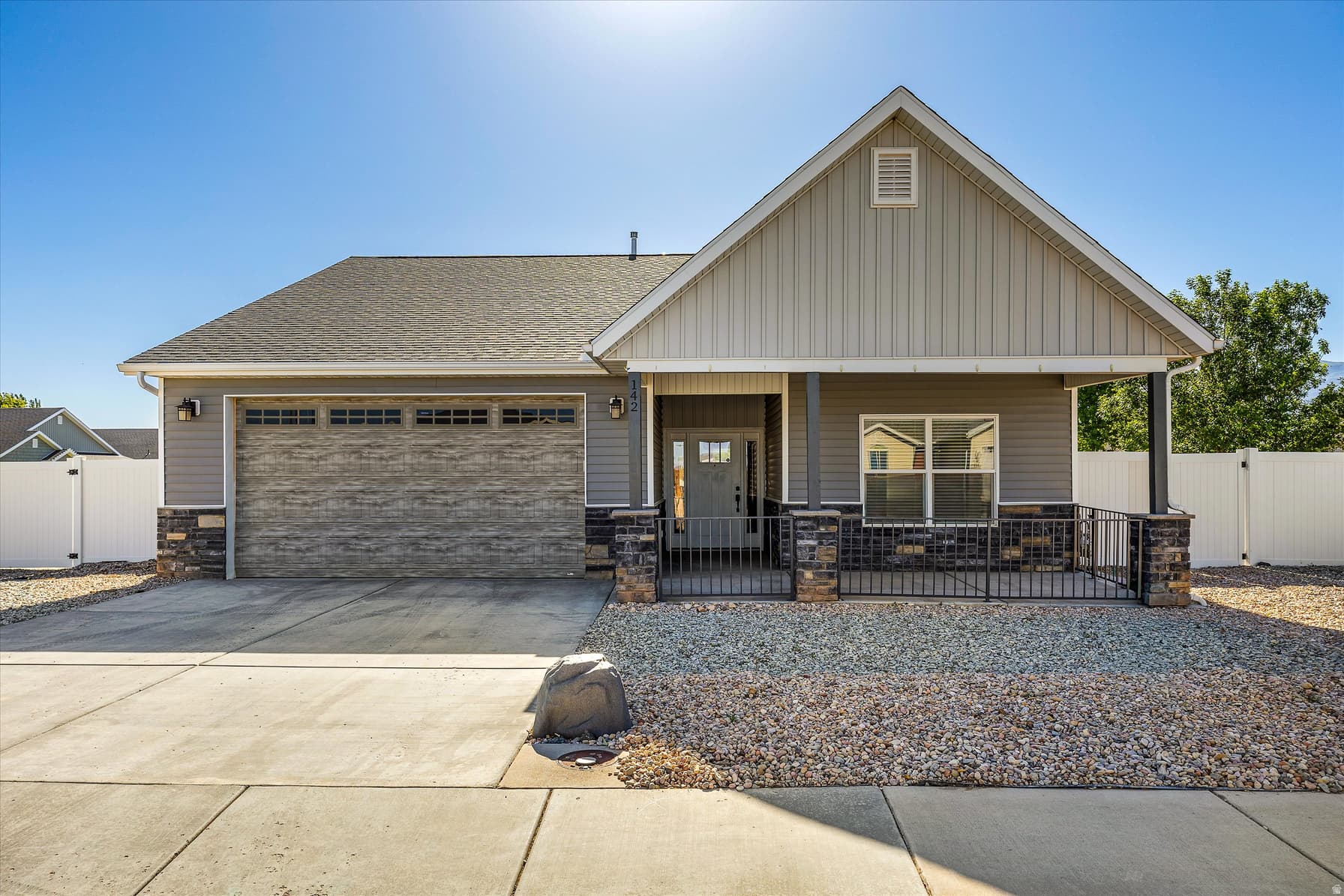 142 N 4275 W photo 1