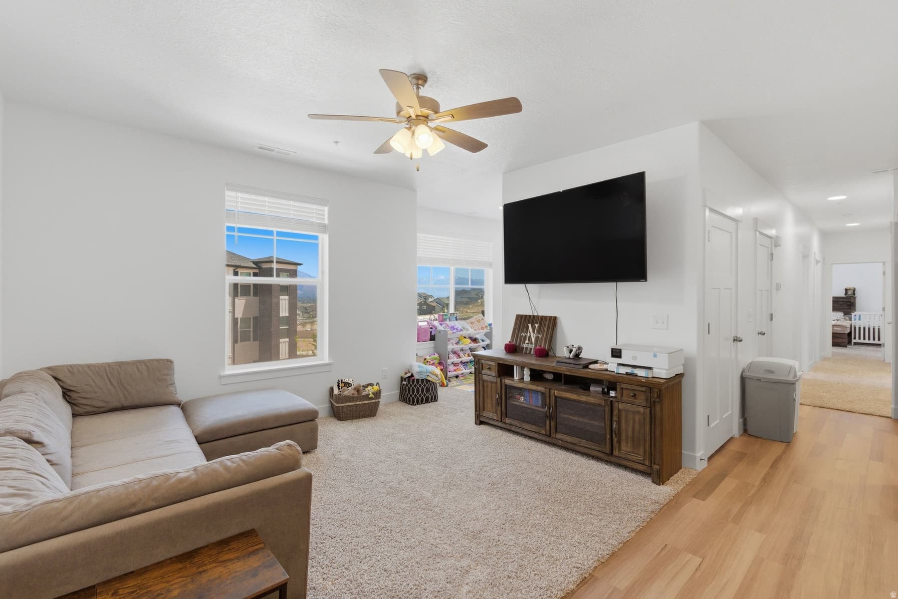 752 N FAVREAU LN #V201 photo 1