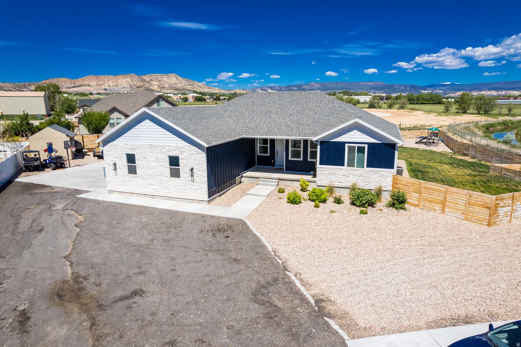 1552 W 1400 S photo 1