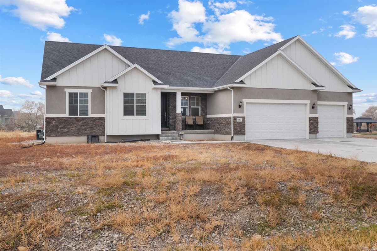7967 N SPRING VALLEY LN #321 photo 1