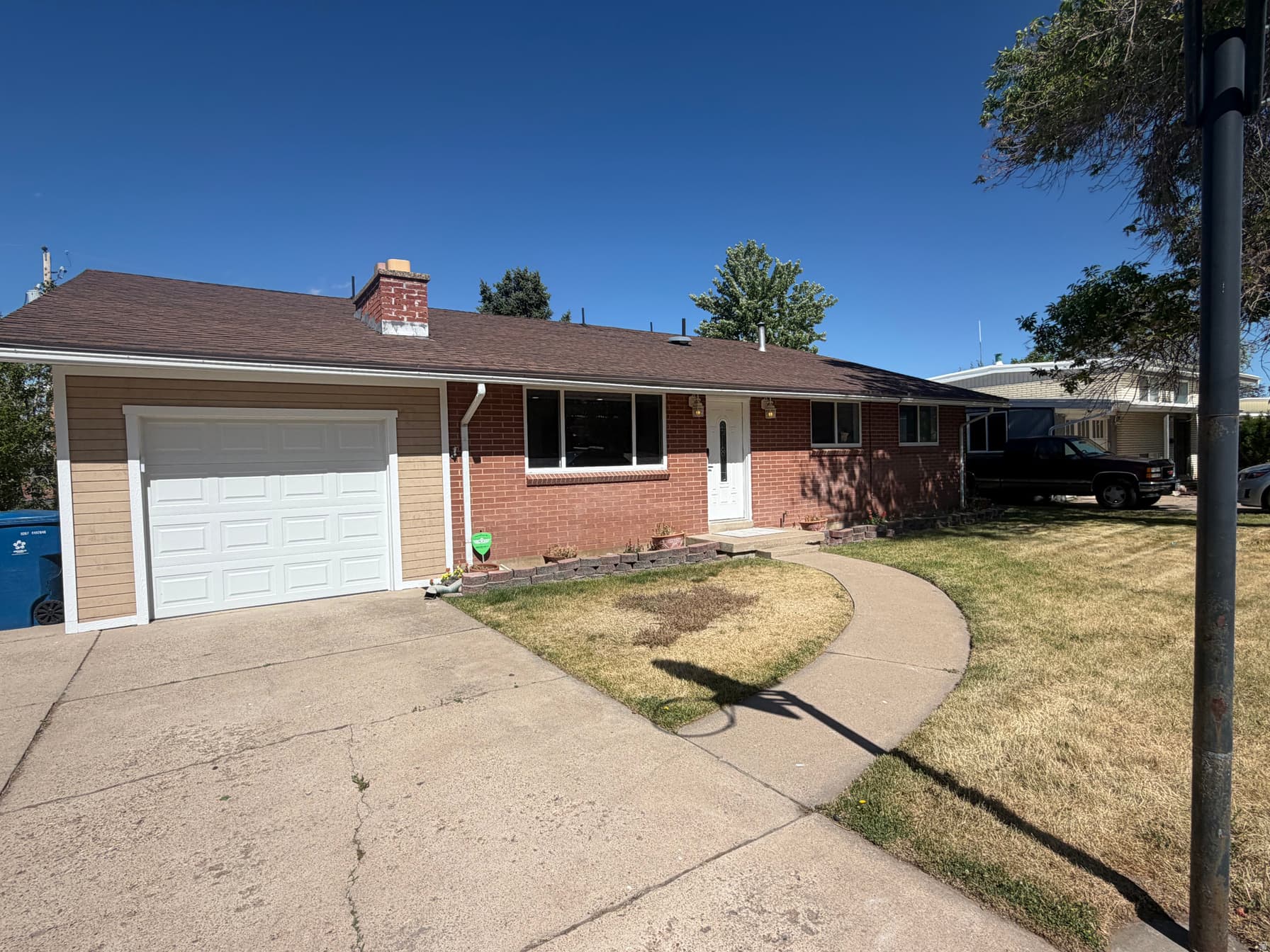 5401 S 825 E photo 1