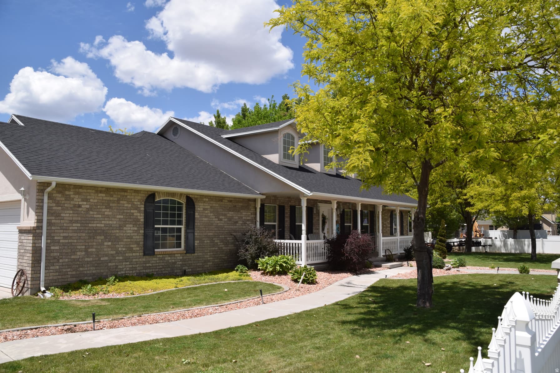 432 S 575 W photo 1