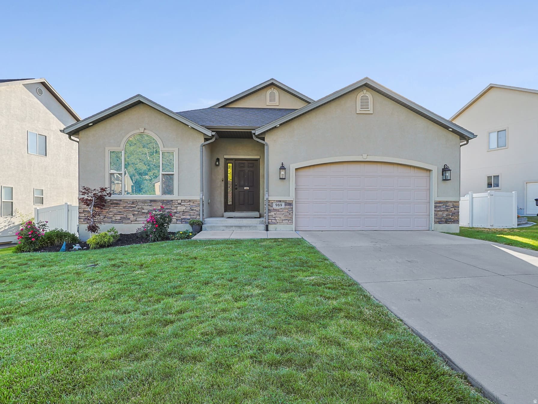 989 S CINNAMON RIDGE DR photo 1