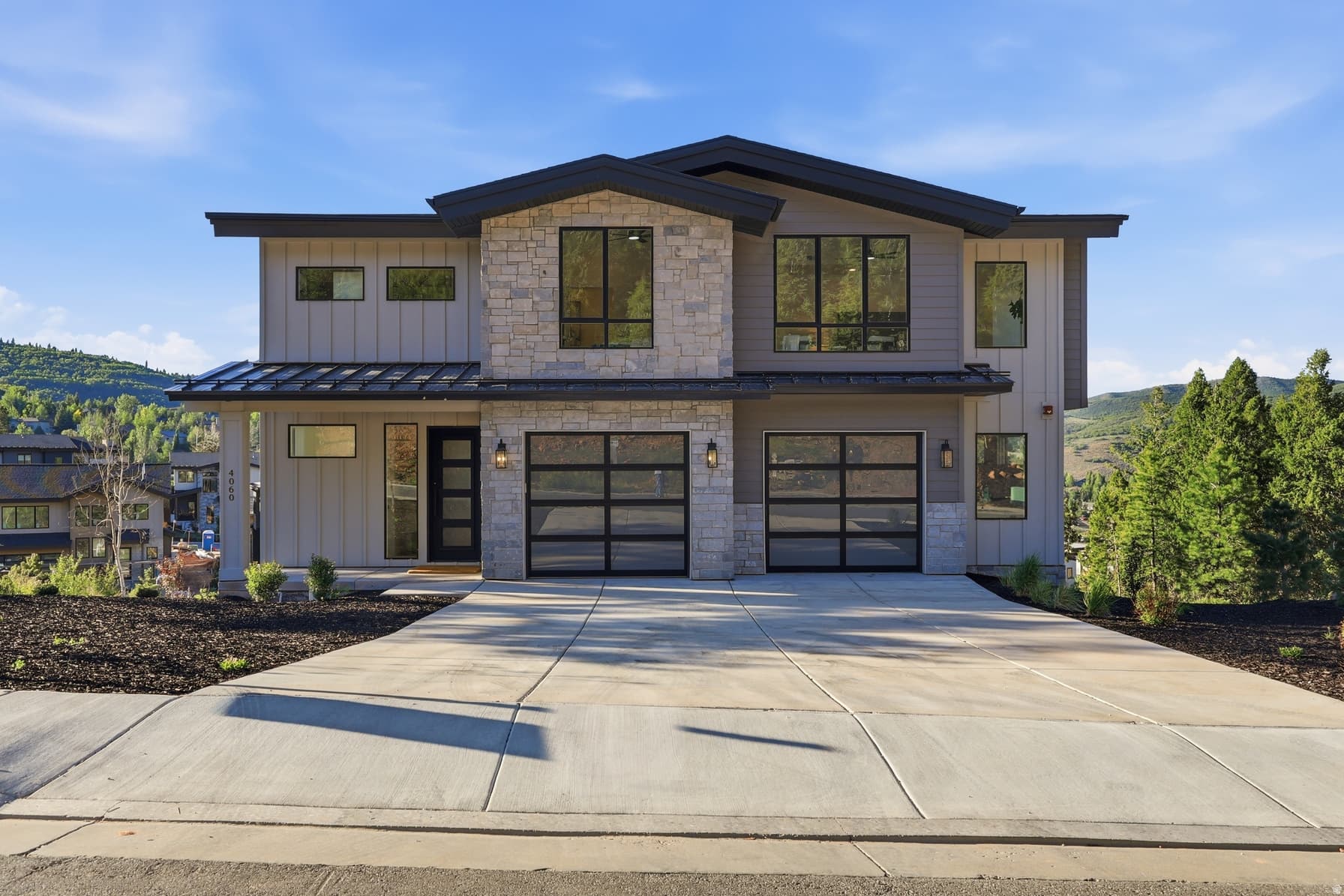 4060 W CREST CT #315 photo 1